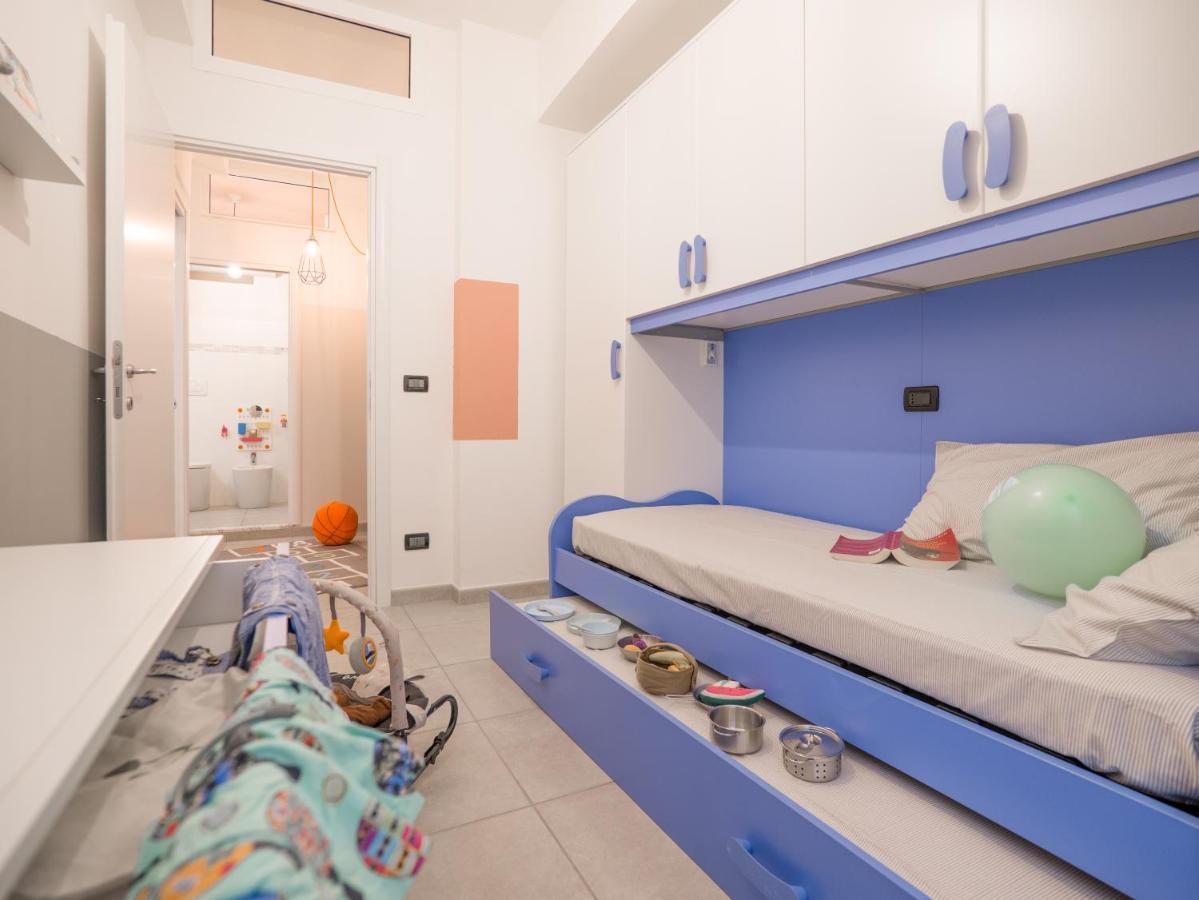 Babyaccommodation Family Experience IV Pietra Ligure Esterno foto